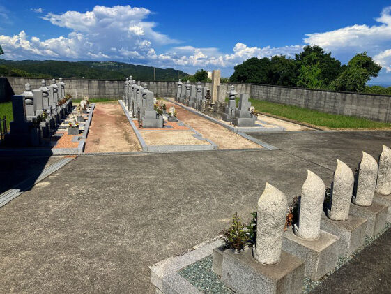 小田墓地（淡路市）のお墓