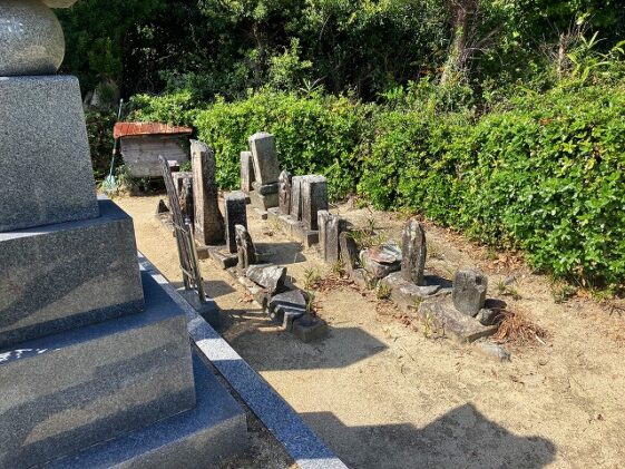 東桃川墓地（淡路市）のお墓