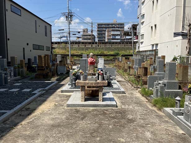 瓦林地区墓地（西宮市）のお墓