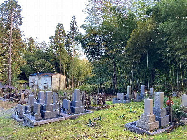小柿墓地（三田市）のお墓