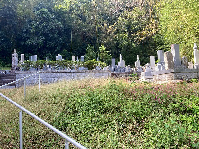 下深田墓地（三田市）のお墓