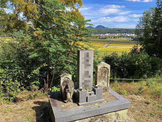 下深田墓地（三田市）のお墓