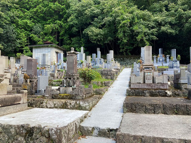 鈴鹿墓地（三田市）のお墓