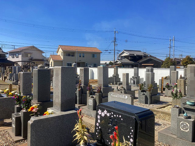 良仙寺墓地（加古郡播磨町）のお墓