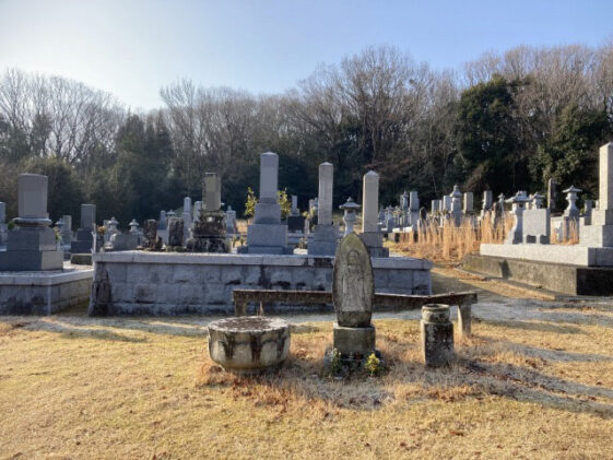上石野墓地（三木市）のお墓