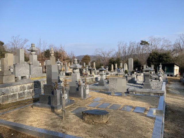 上石野墓地（三木市）のお墓