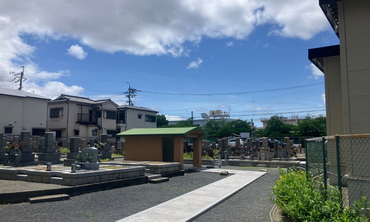 奈良共同墓地（茨木市）にて「戒名彫刻」のご相談｜奈良共同墓地でのお