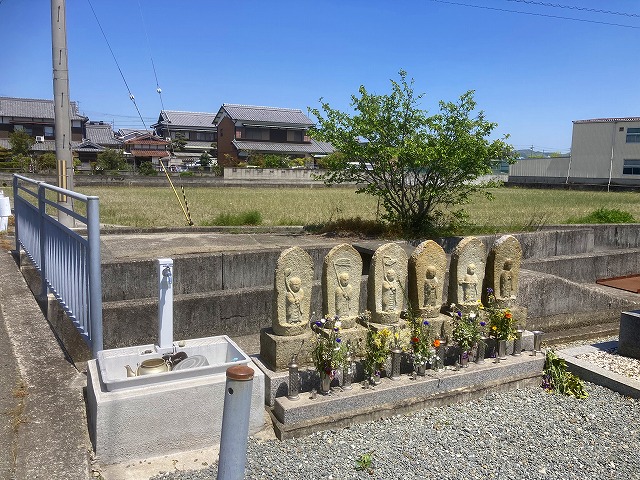 西構西墓地（たつの市）のお墓