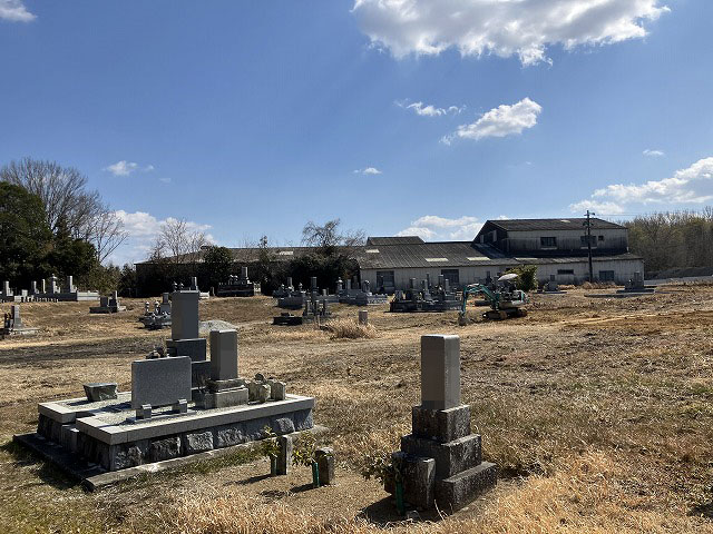 東高室墓地（加西市）のお墓