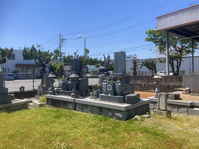揖保中墓地（たつの市）のお墓
