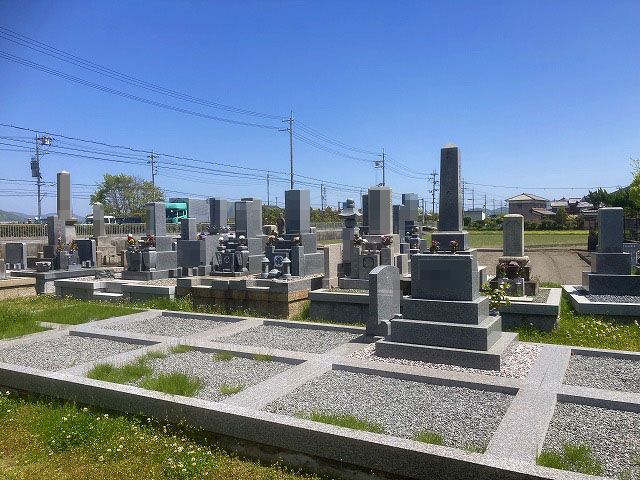 揖保中墓地（たつの市）のお墓