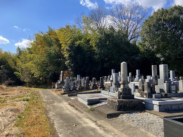 鎮岩町東墓地（加西市）のお墓