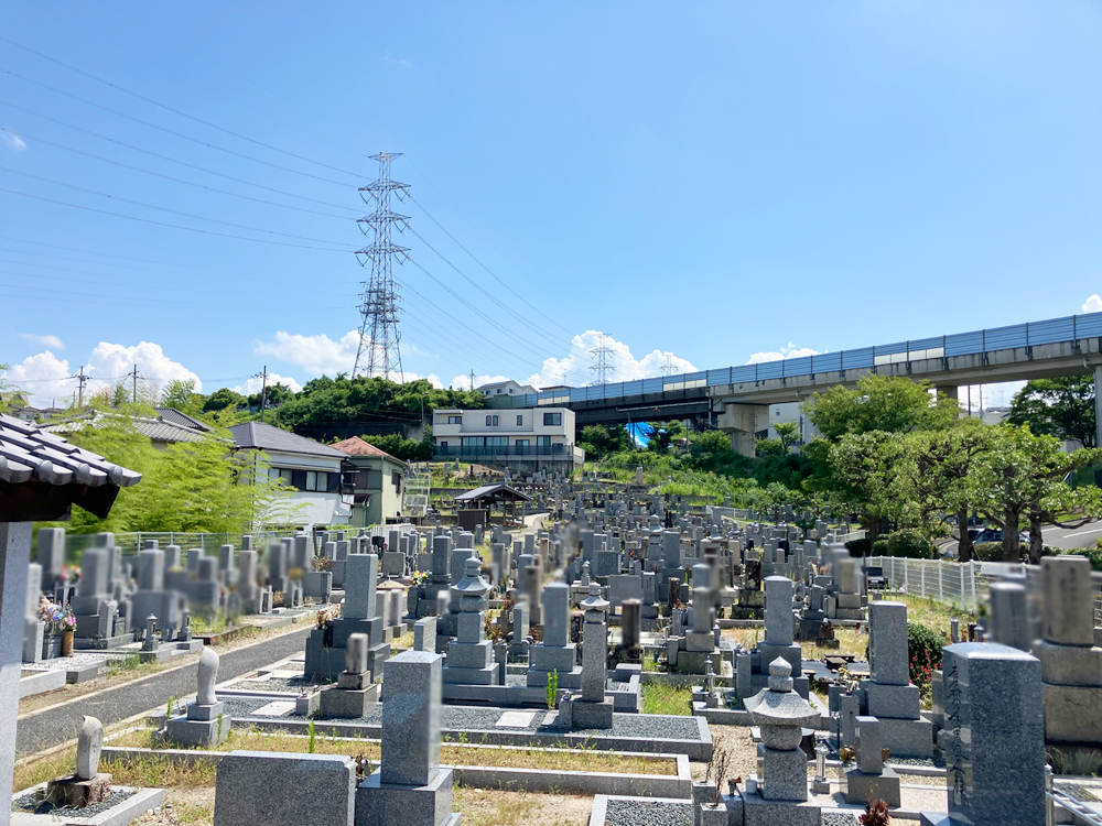 小林墓地