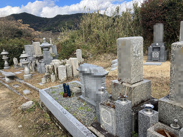 下司大池墓地（淡路市）のお墓