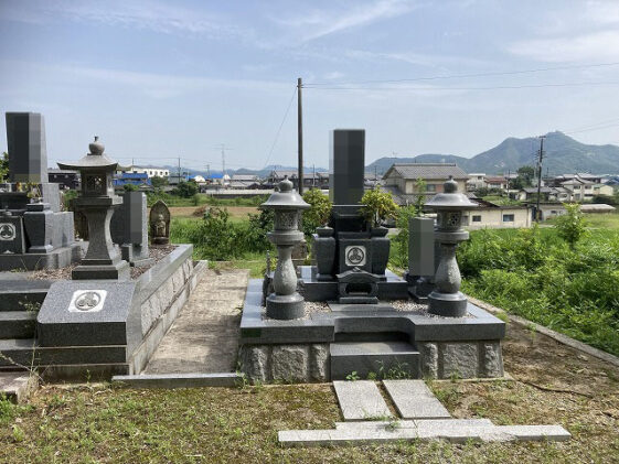 尾崎町西墓地（加西市）のお墓