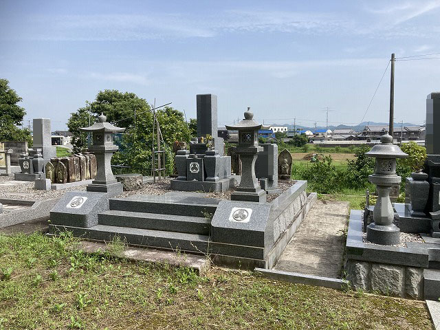 尾崎町西墓地（加西市）のお墓