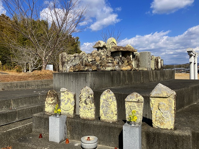 両月町墓地（加西市）のお墓