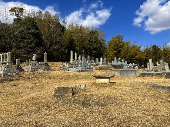両月町墓地（加西市）のお墓