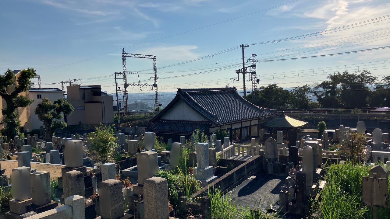 上石切墓地（東大阪市）