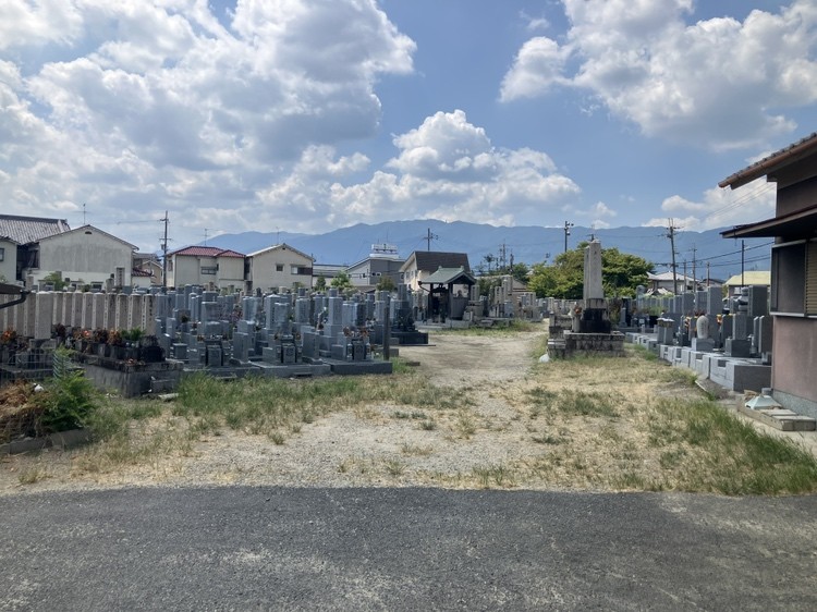 六ヶ町共同墓地（大和高田市）