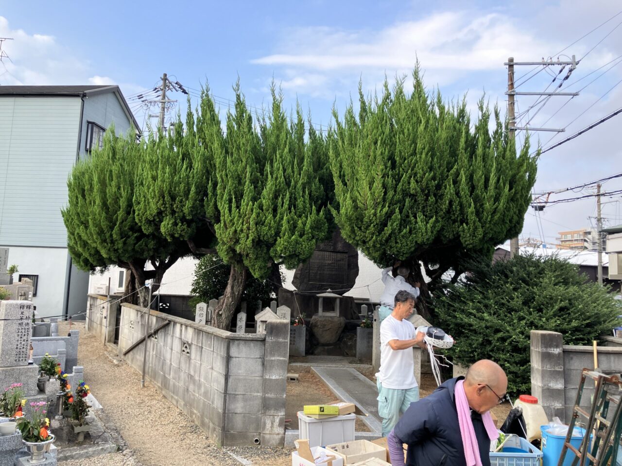 森河内本郷墓地（東大阪市）