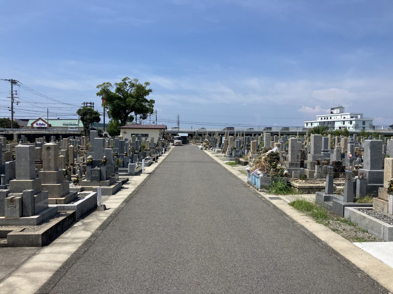 尾崎・下出地区共同墓地（阪南市）