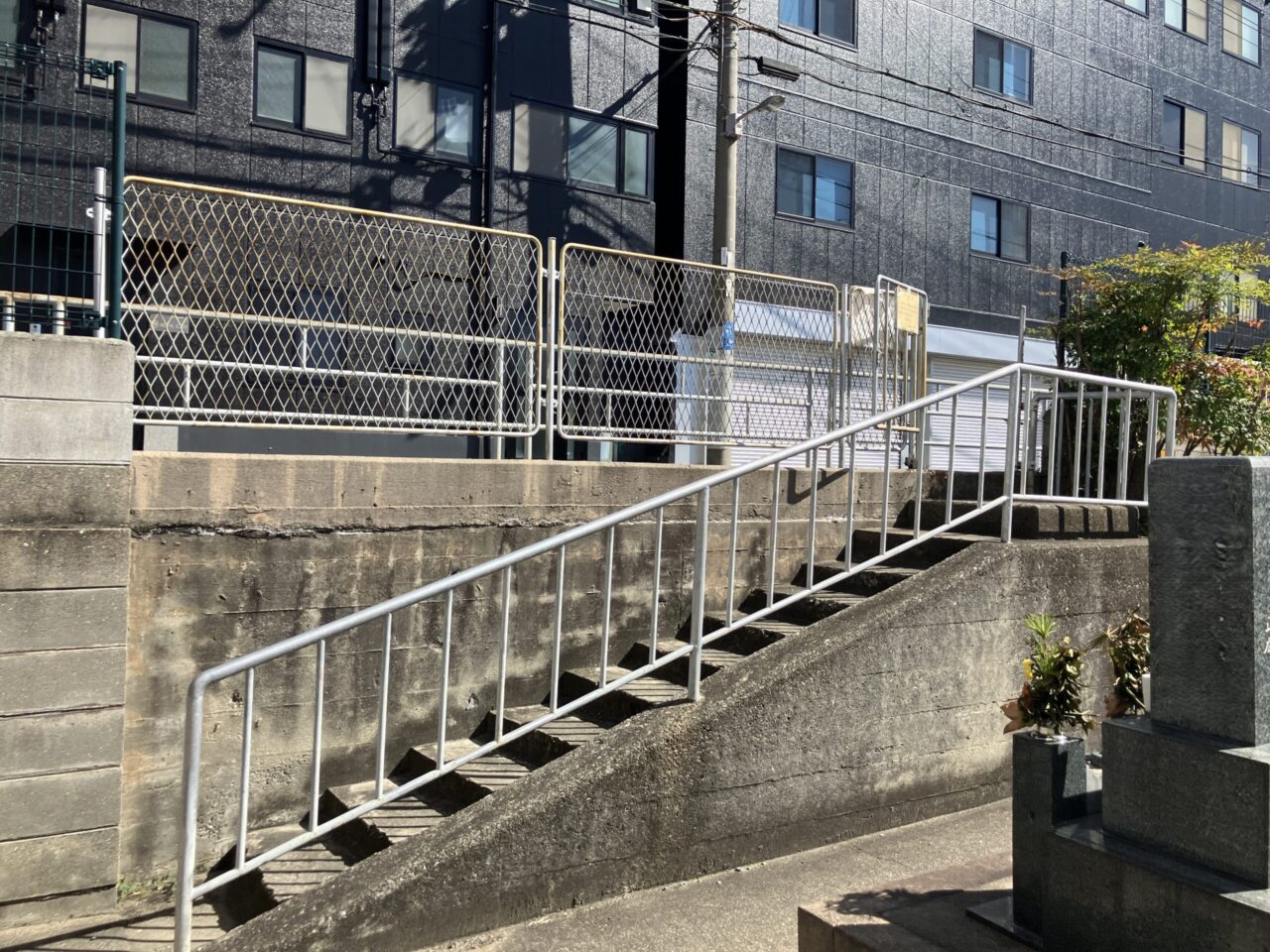 出来島墓地(西淀川区)