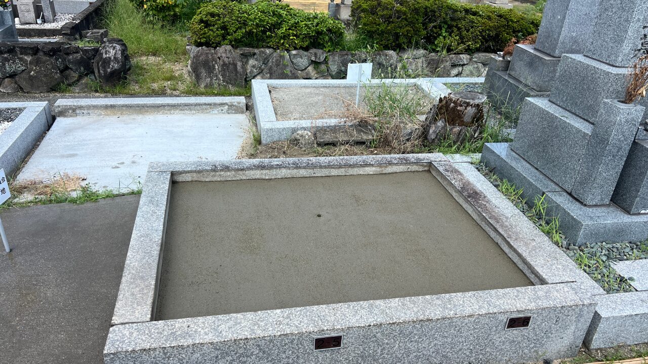 唐崎共同墓地（高槻市）