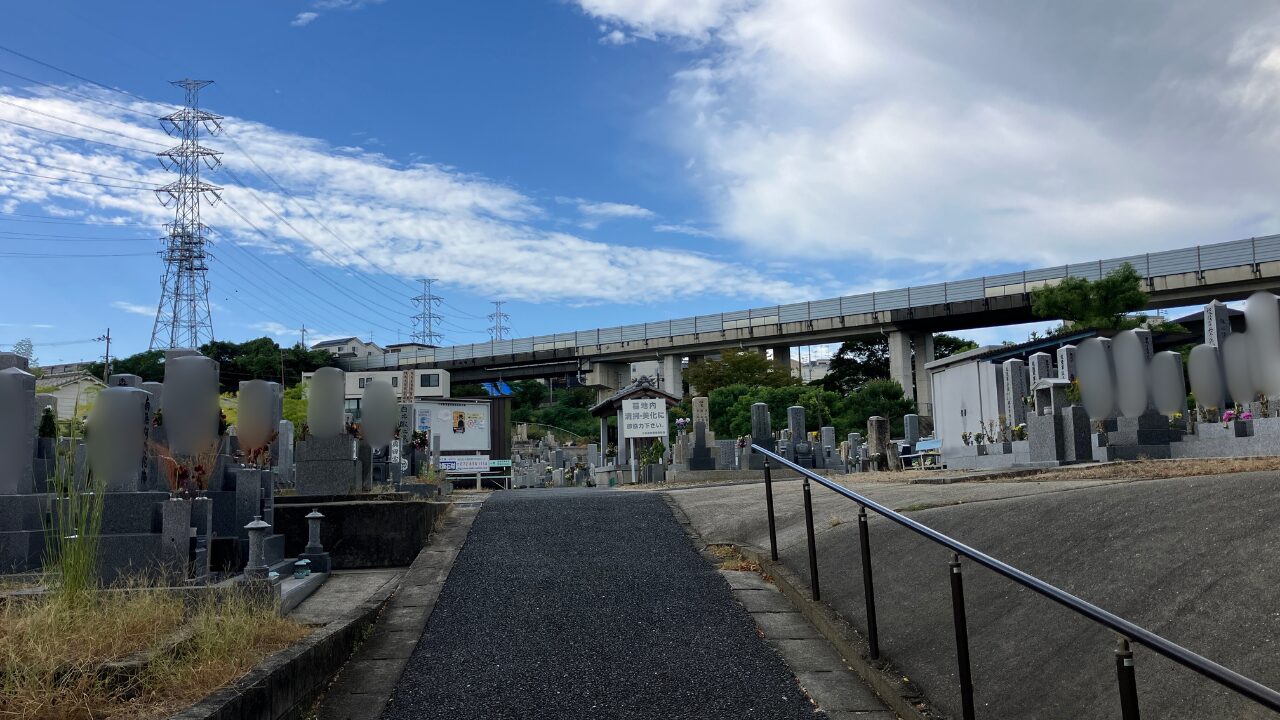小林墓地（京田辺市）