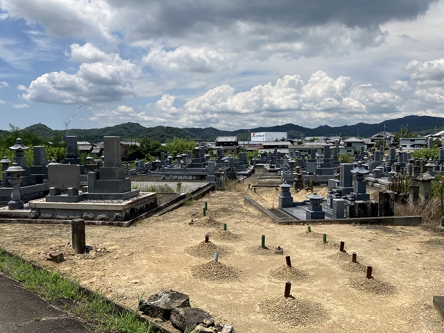 中富町北墓地（加西市）のお墓