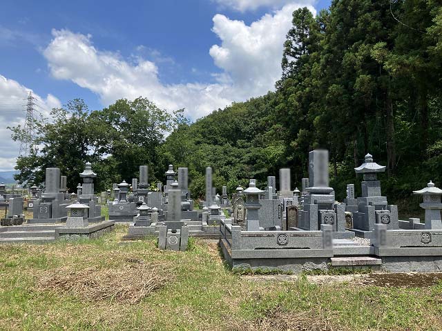 中富町墓地（加西市）のお墓