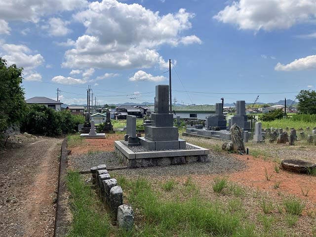 王子山墓地（加西市）のお墓