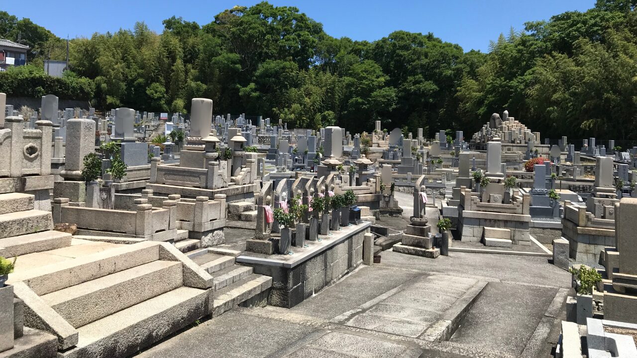 火打墓地（川西市）