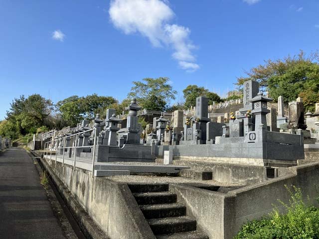 元鳥山霊苑（姫路市）のお墓
