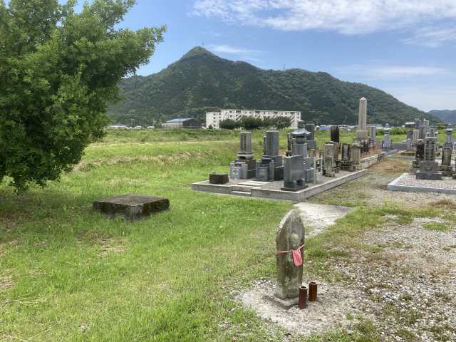 上戸田墓地（西脇市）のお墓