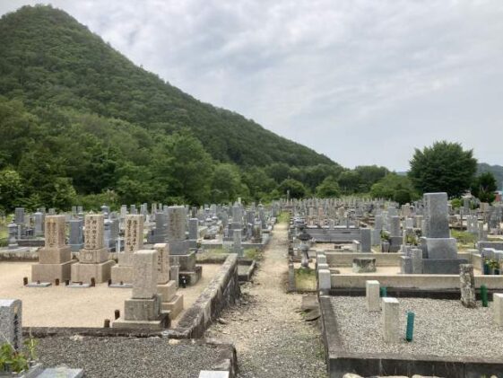 鹿野墓地(西脇市)のお墓