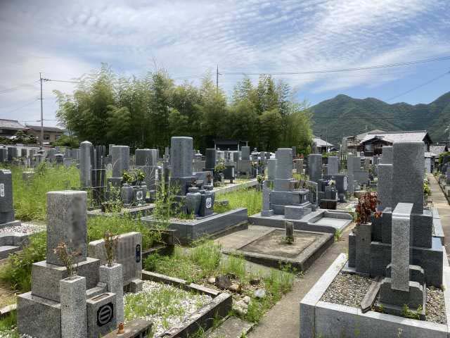 下戸田墓地（西脇市）のお墓