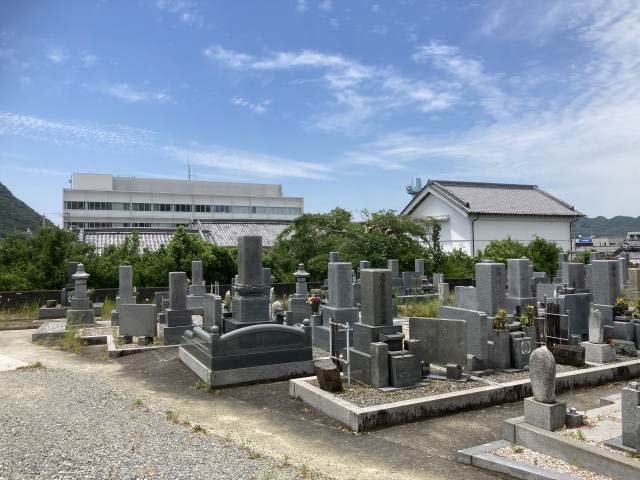 下戸田墓地（西脇市）のお墓