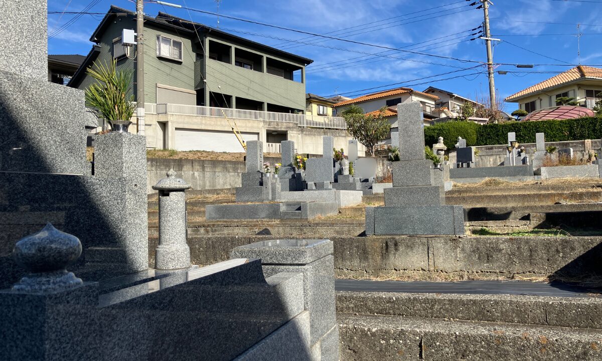 箕形町墓地(和泉市)戒名彫刻