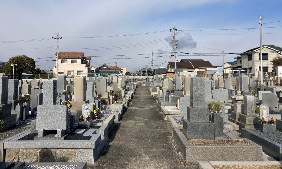 三昧墓地（和泉市）戒名彫刻