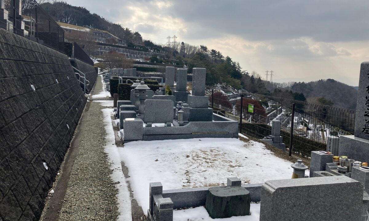 北摂霊園　戒名彫刻