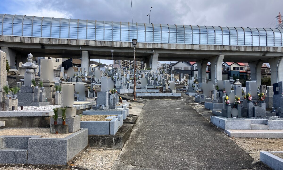 中村墓地（和泉市）戒名彫刻