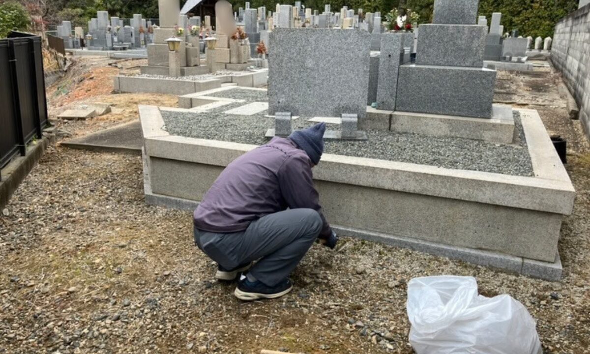 印田墓地(枚方市)墓地の清掃 大阪石材枚方店