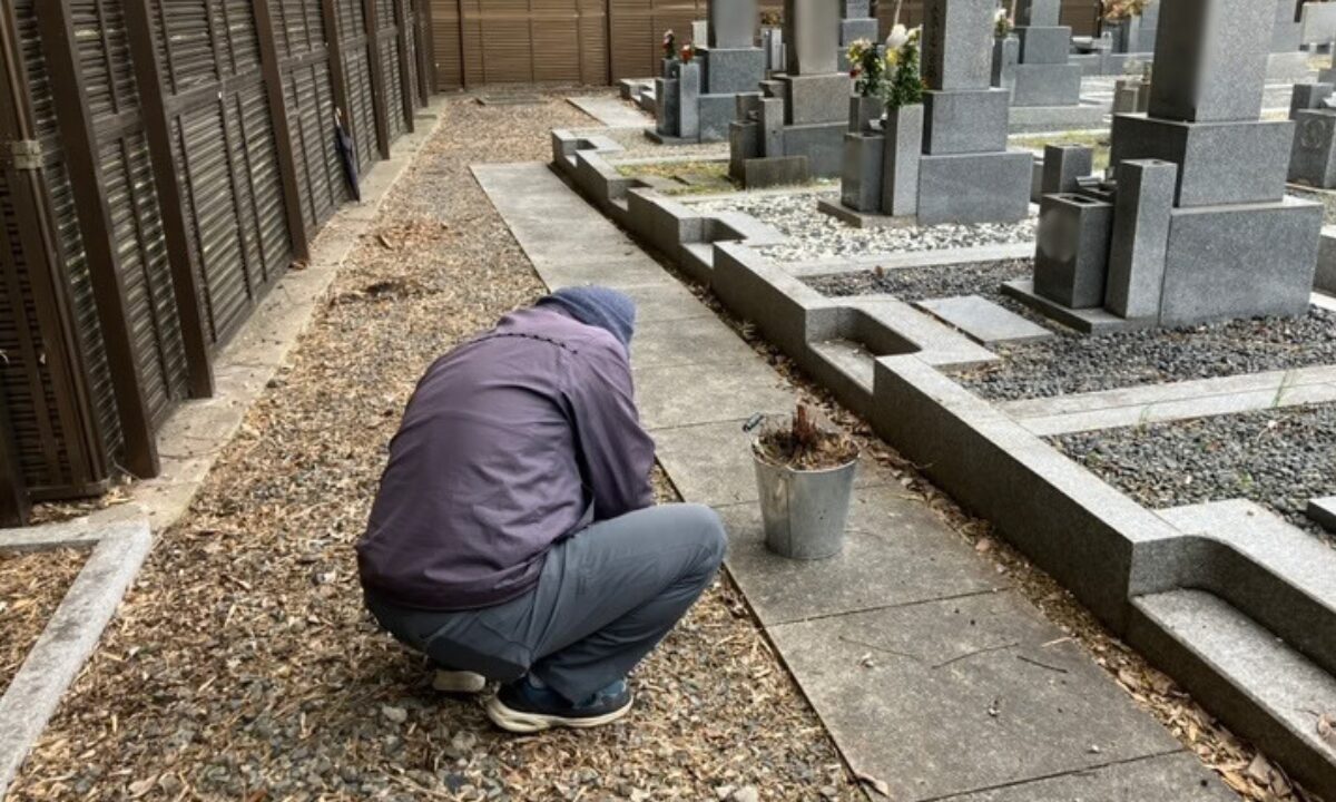 阪共同墓地（枚方市）墓地の定期清掃　大阪石材