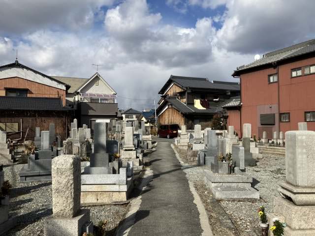 新在家墓地（姫路市網干区）のお墓