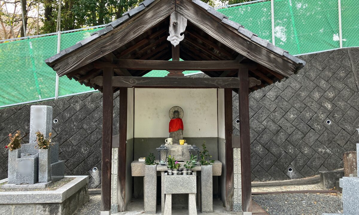 市場共同墓地(吹田市)納骨手伝い 大阪石材