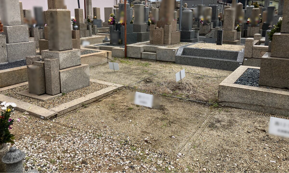 十三墓地（大阪市淀川区）にて「戒名彫刻（追加彫刻）」をご依頼いただきました｜十三墓地でのお墓仕事は大阪石材まで