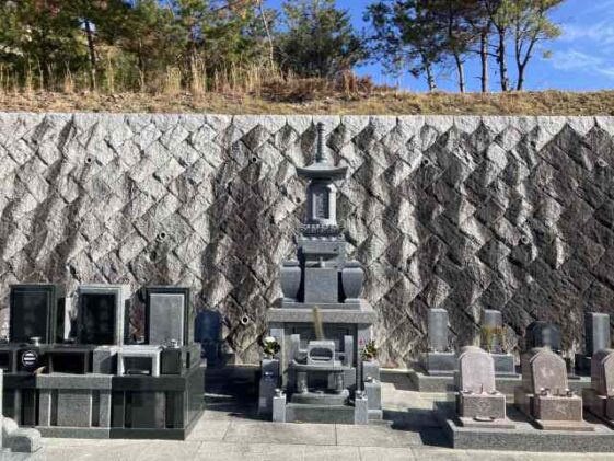 鶉野町墓地（加西市）のお墓