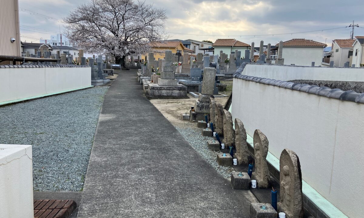 荻野墓地（伊丹市）追加彫刻　戒名彫刻　大阪石材神戸店