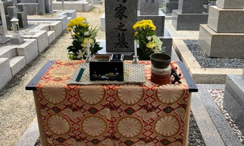 小阪墓地(東大阪市)納骨式のお手伝い 大阪石材